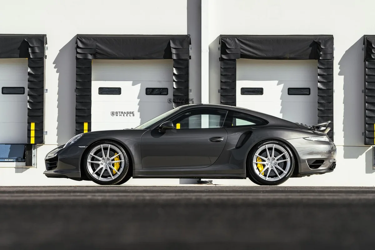Strasse SV1 Deep Concave Monoblock on Porsche 911 991.1, photo 5