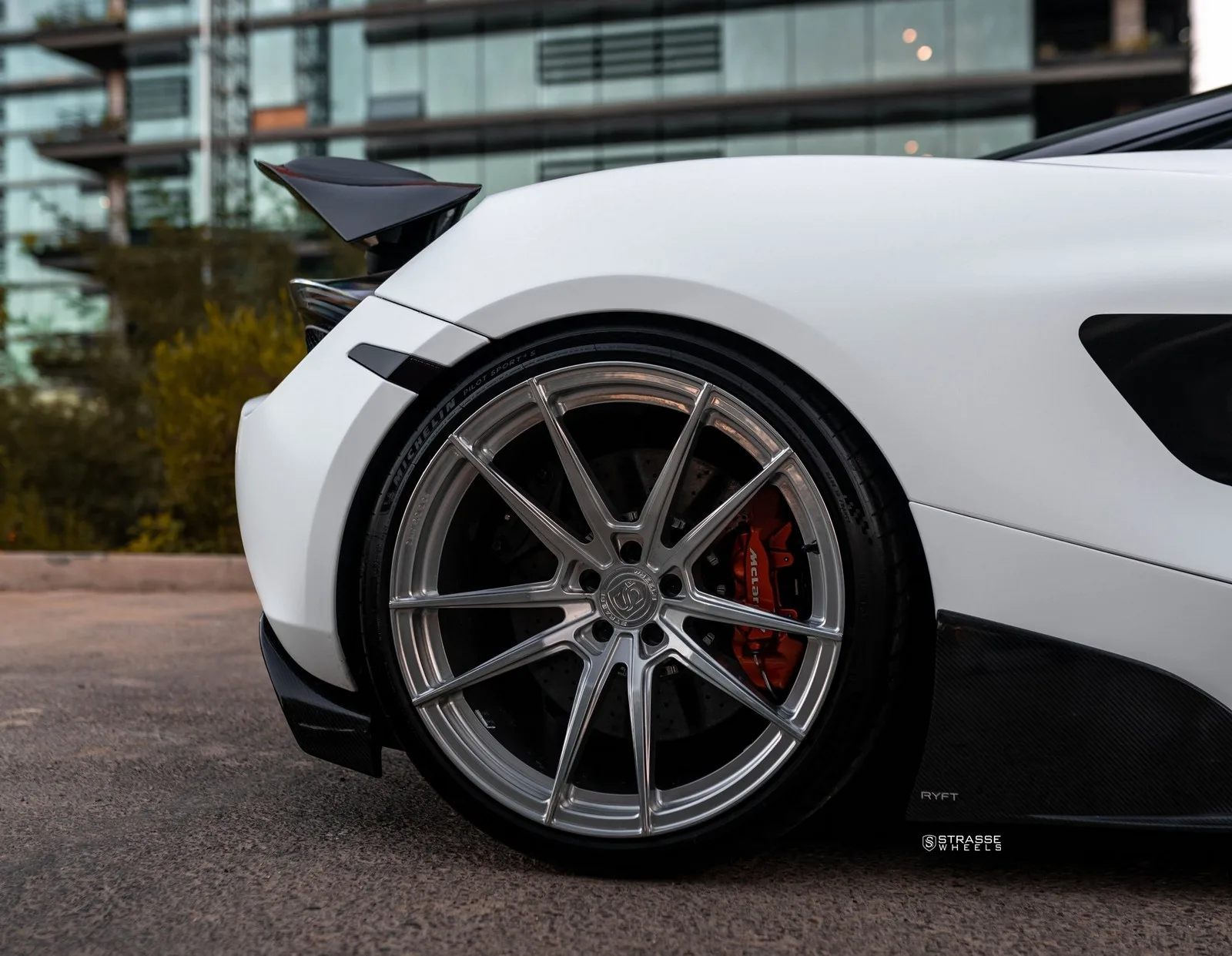 Strasse SV1 Deep Concave Monoblocks on McLaren 720S, photo 5