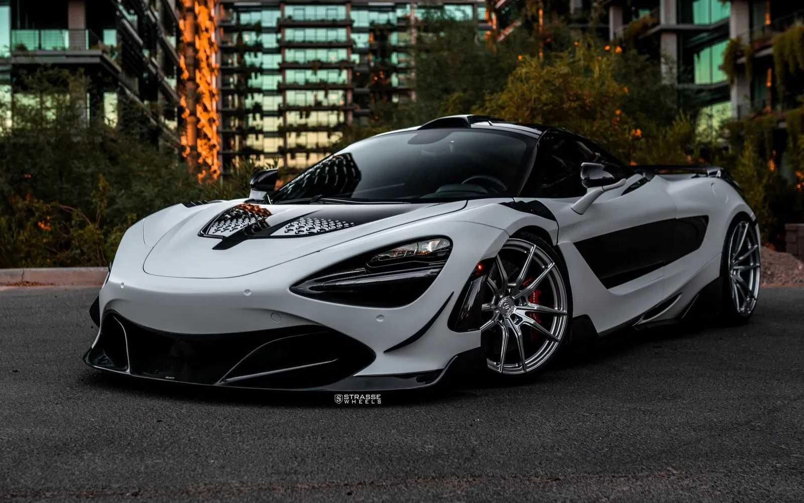 Strasse SV1 Deep Concave Monoblocks on McLaren 720S, photo 3