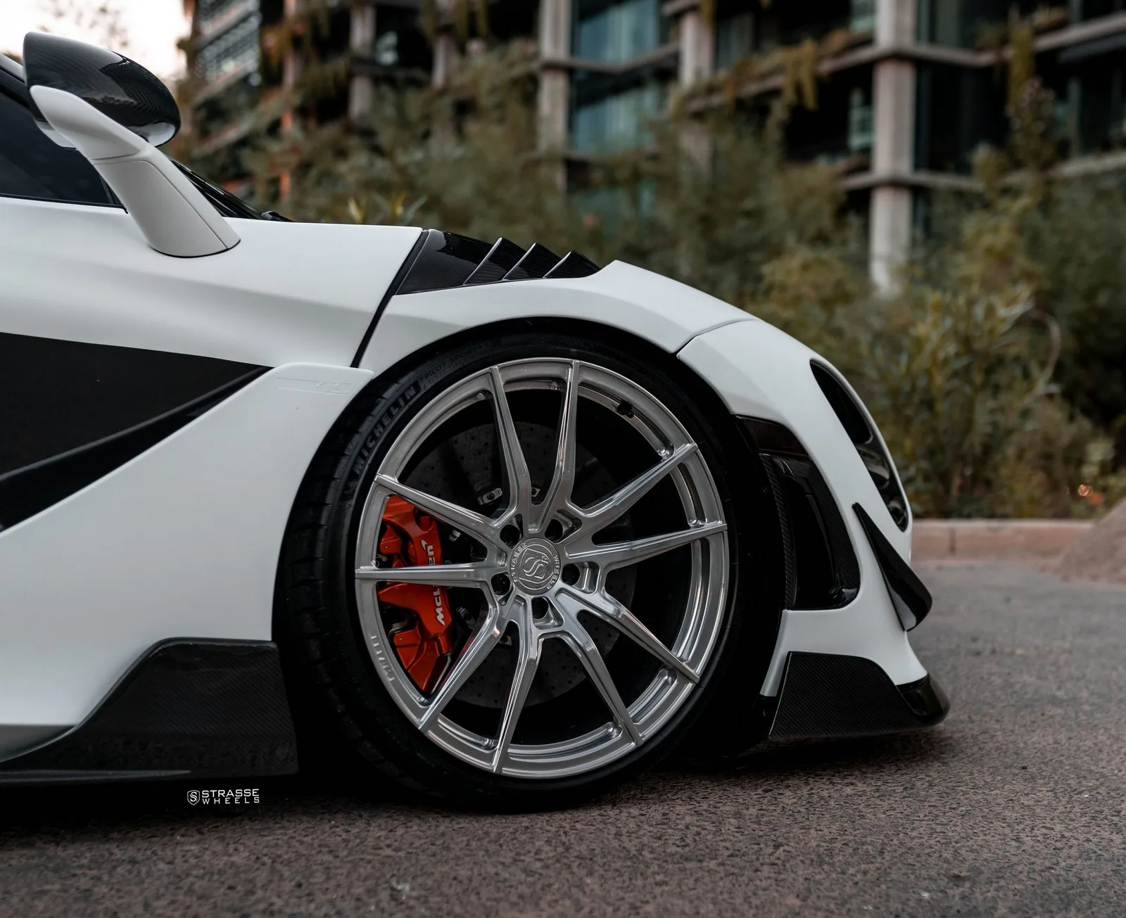 Strasse SV1 Deep Concave Monoblocks on McLaren 720S, photo 9