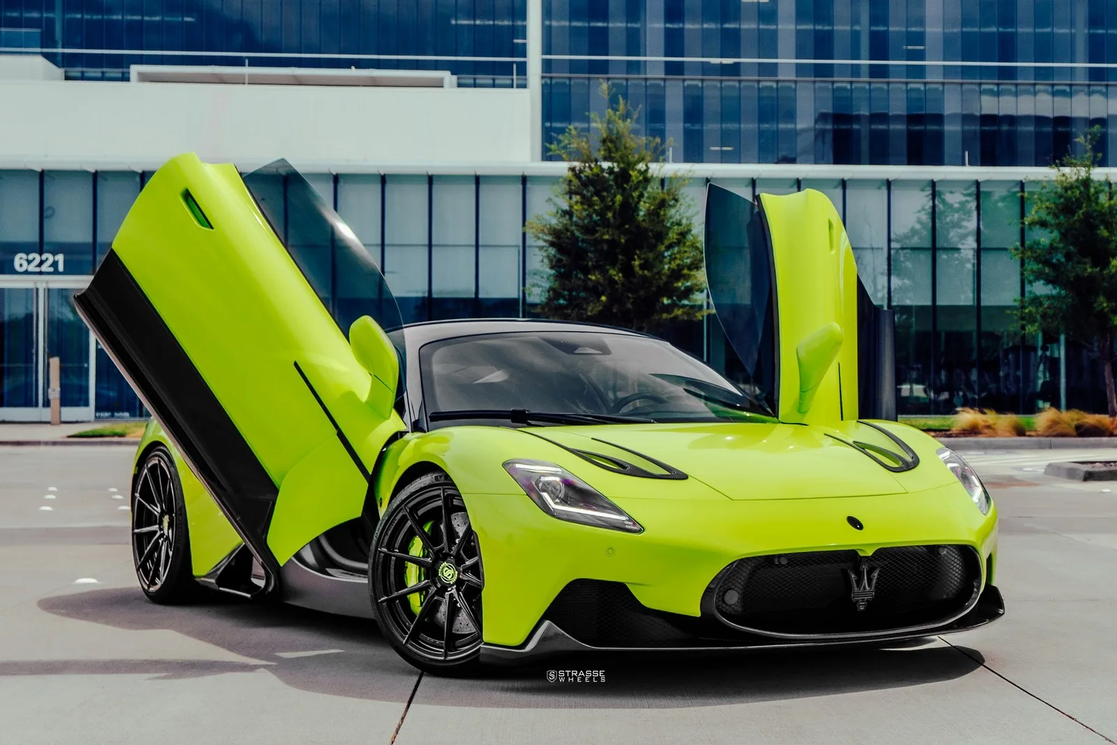 Strasse SV10 Deep Concave Duoblock on Maserati MC20, photo 3