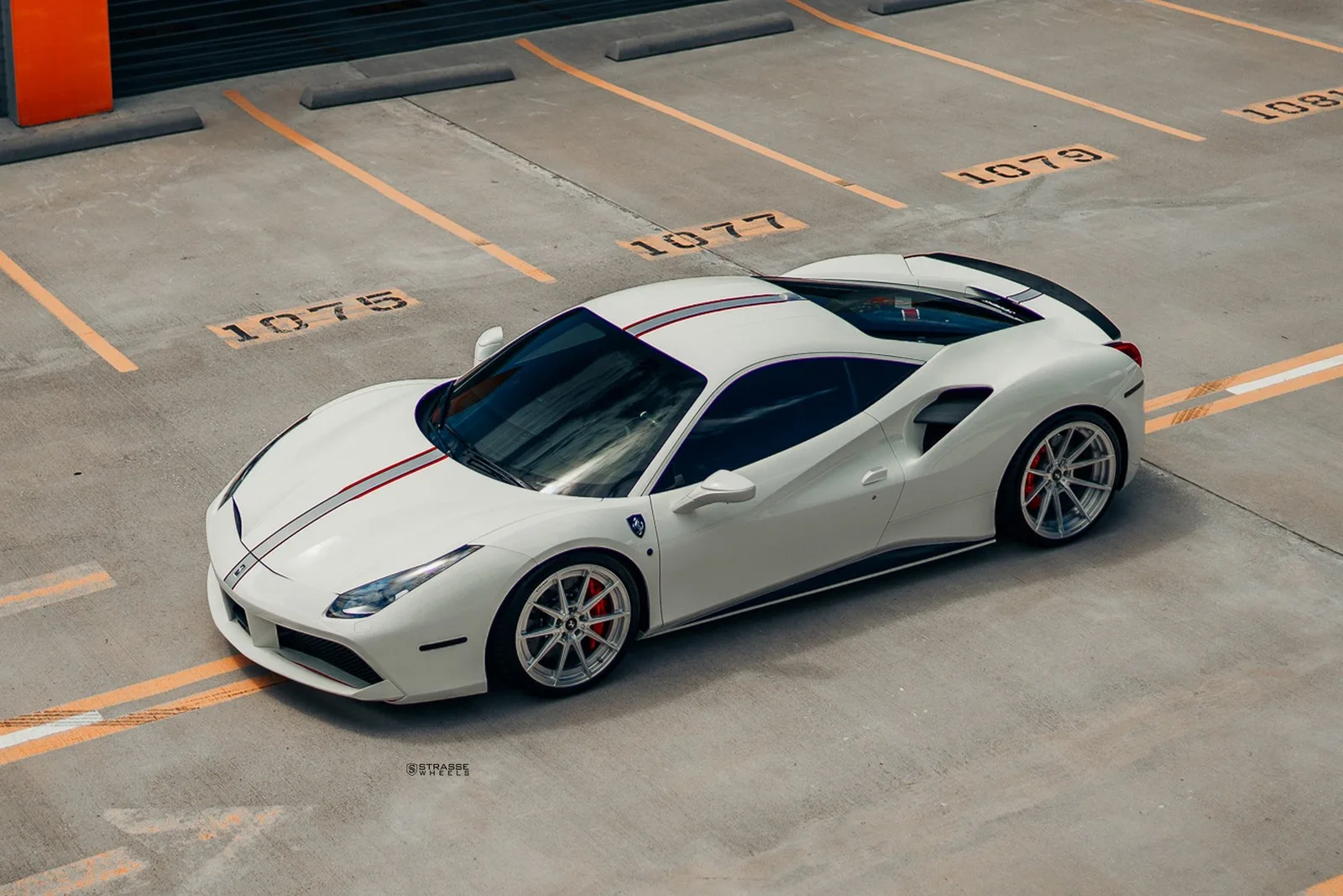 Strasse SV10 Deep Concave Duoblock on Ferrari 488, photo 4