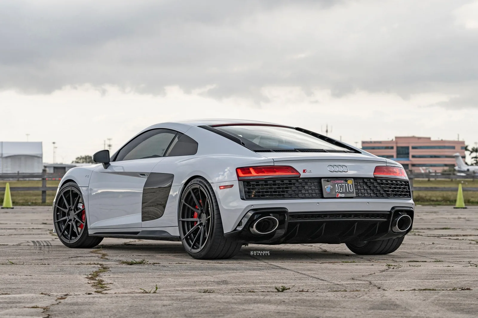 Strasse SV10 Deep Concave Duoblocks on Audi R8 Type 4S.2, photo 7