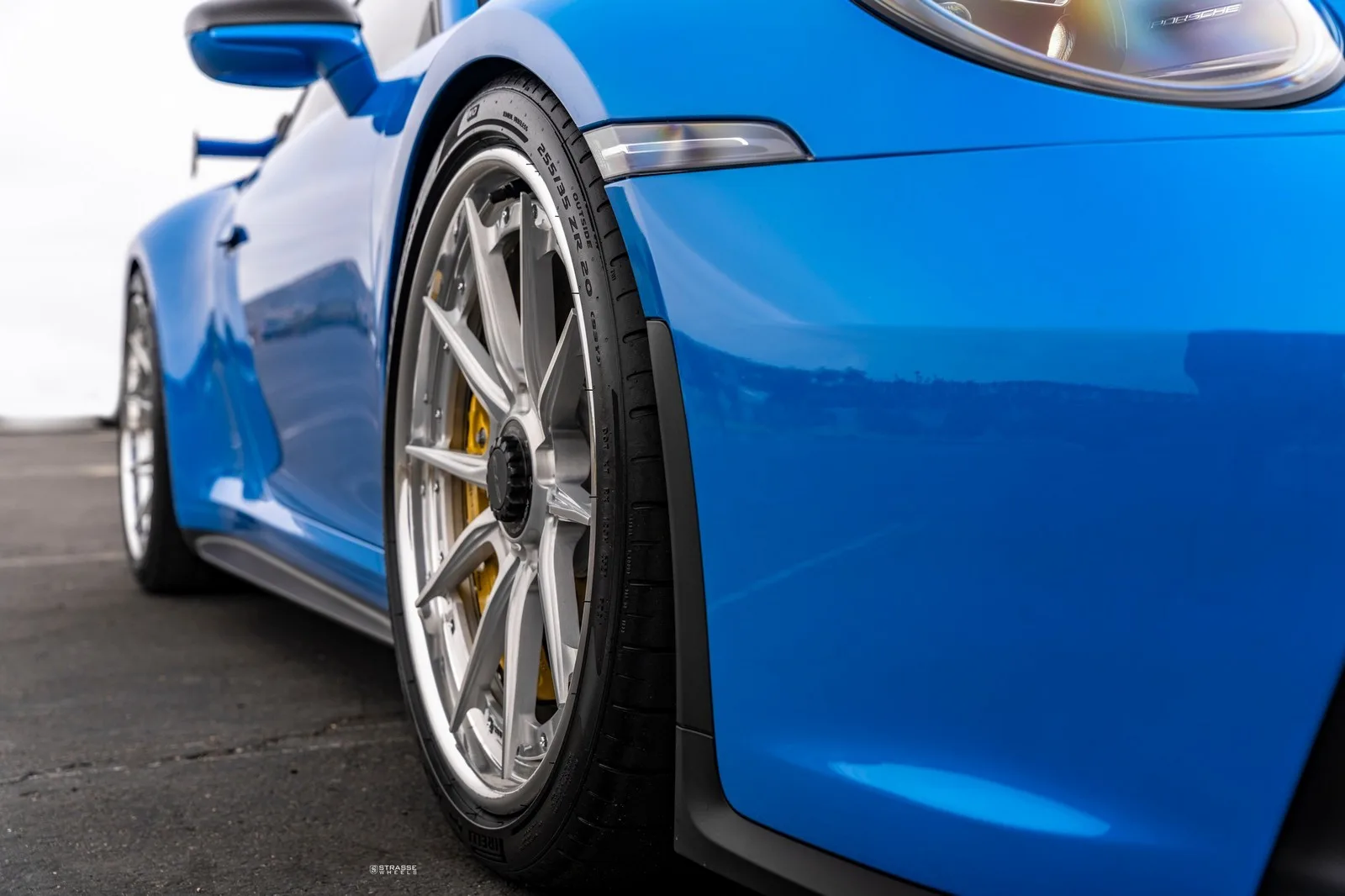 Strasse SV10 Deep Concave FS on Porsche 911 992.1, photo 6