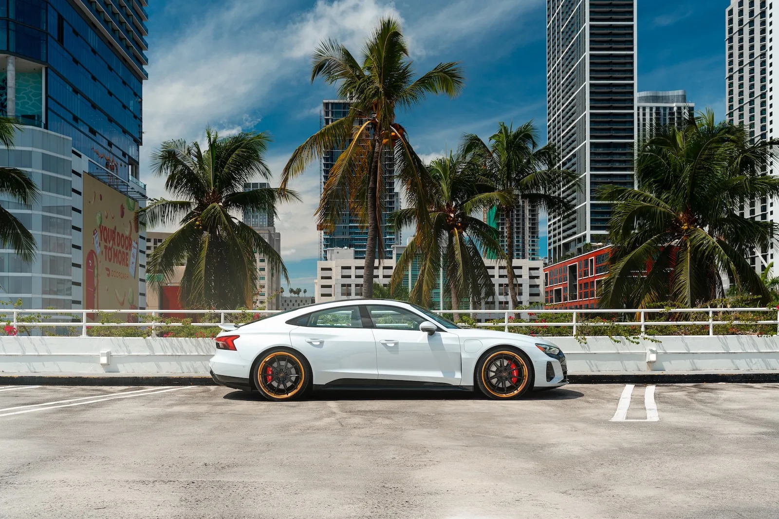 Strasse SV10 Deep Concave FS on Audi e-tron GT J1.2, photo 7