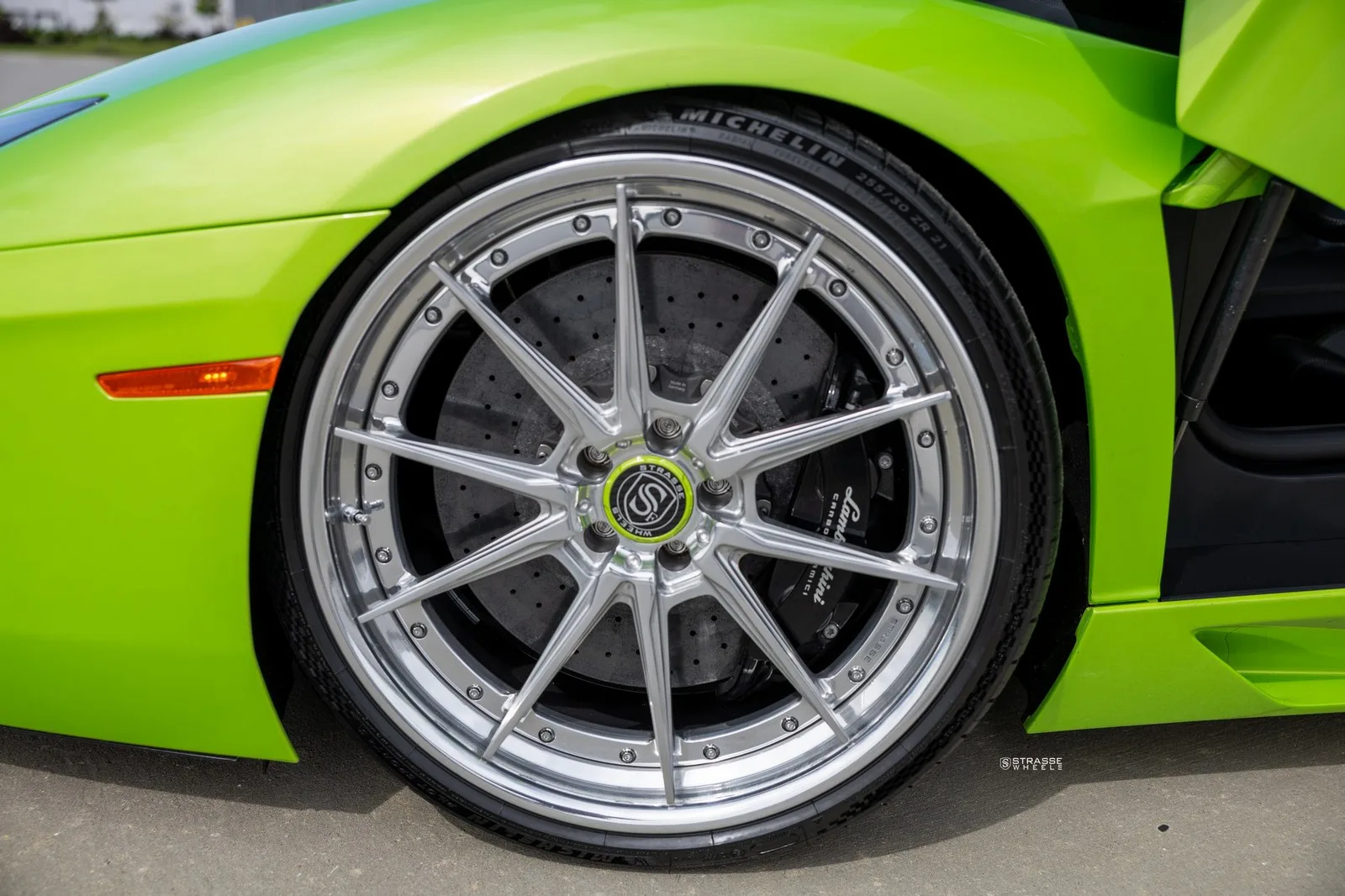 Strasse SV10 Deep Concave FS on Lamborghini Aventador First Gen.1, photo 11