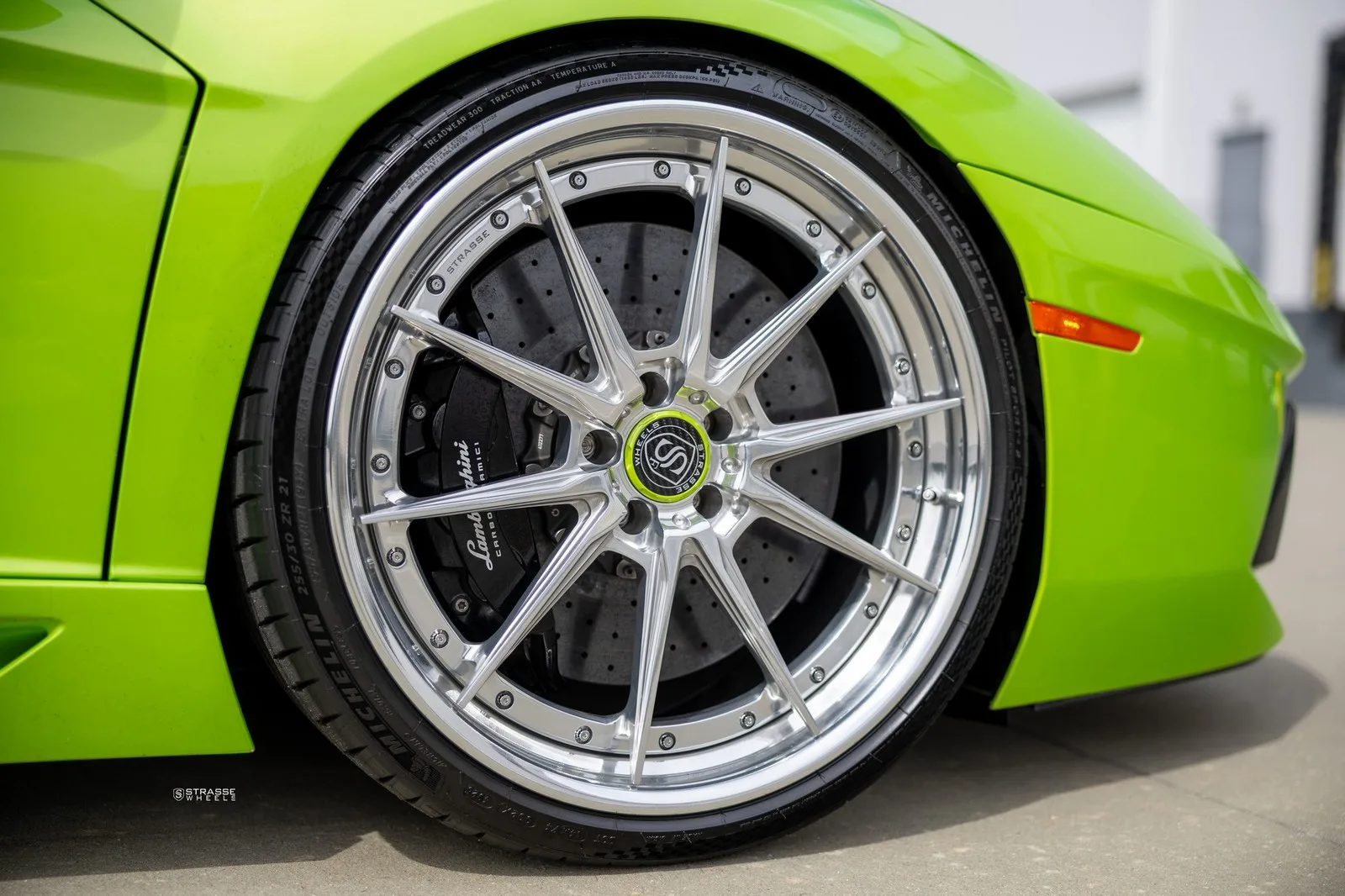 Strasse SV10 Deep Concave FS on Lamborghini Aventador First Gen.1, photo 10