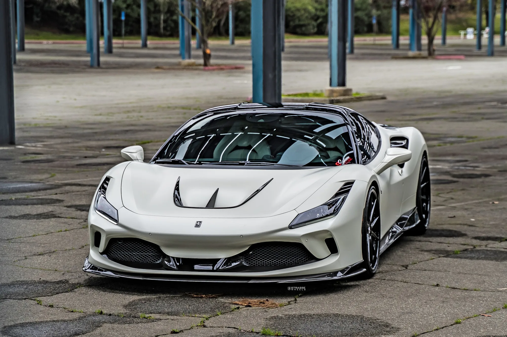 Strasse SV10 Deep Concave FS on Ferrari F8 F142MFL, photo 8