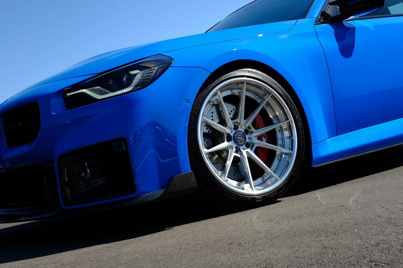 Strasse SV10 Deep Concave FS on BMW M2 G87.2, photo 3