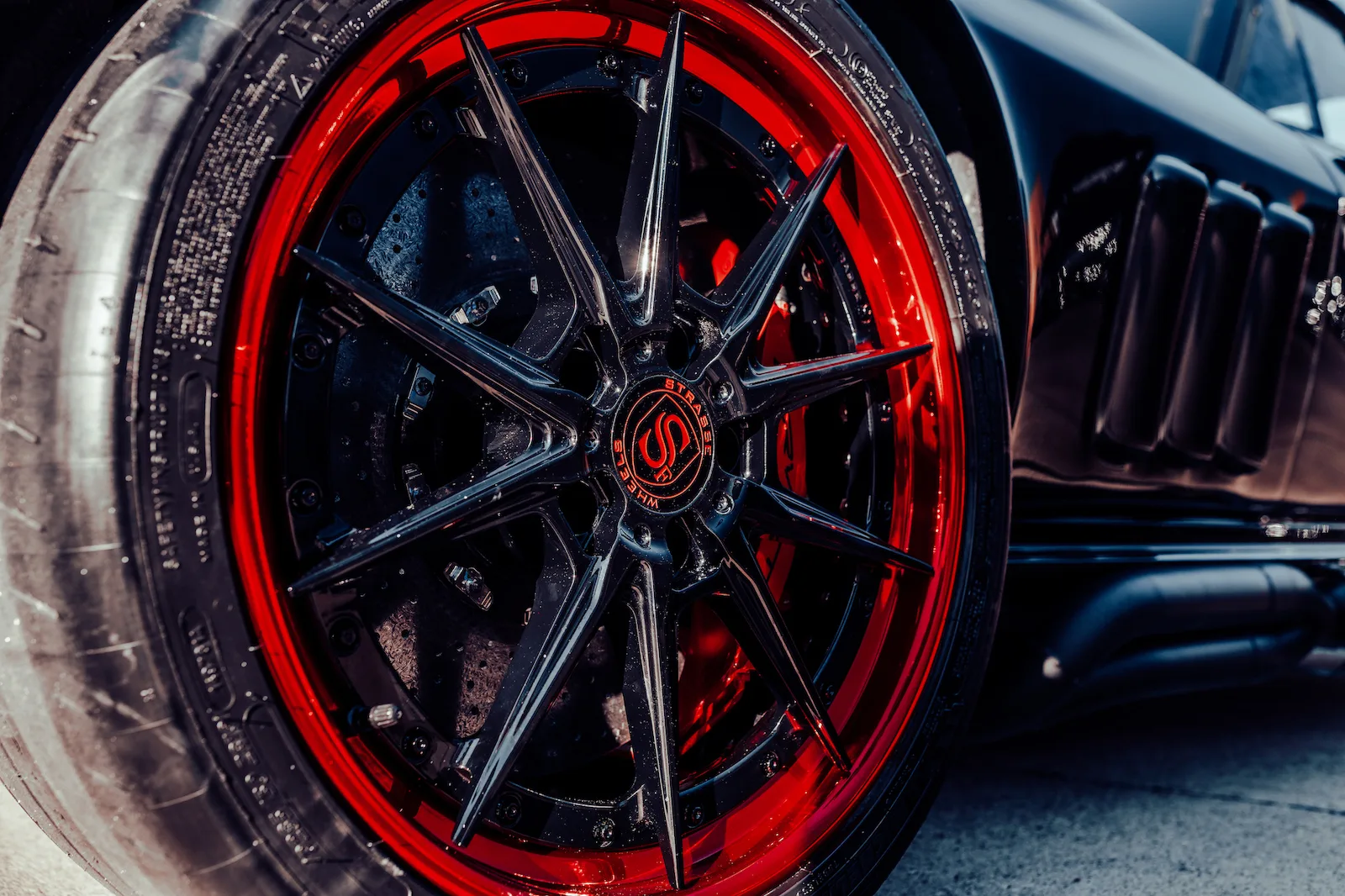 Strasse SV10 Deep Concave FS on Chevrolet Corvette C2, photo 10
