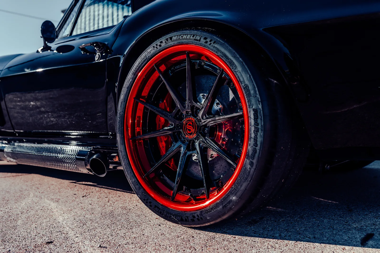 Strasse SV10 Deep Concave FS on Chevrolet Corvette C2, photo 5