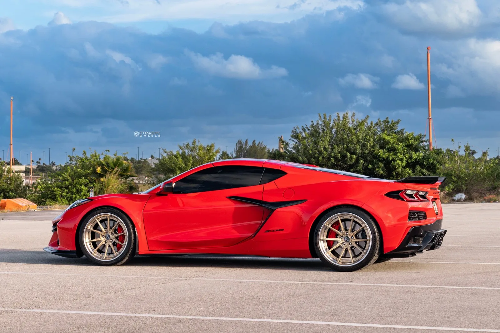 Strasse SV10 Deep Concave FS on Chevrolet Corvette C8, photo 7