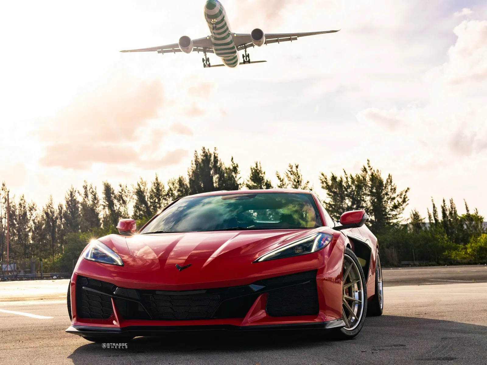 Strasse SV10 Deep Concave FS on Chevrolet Corvette C8