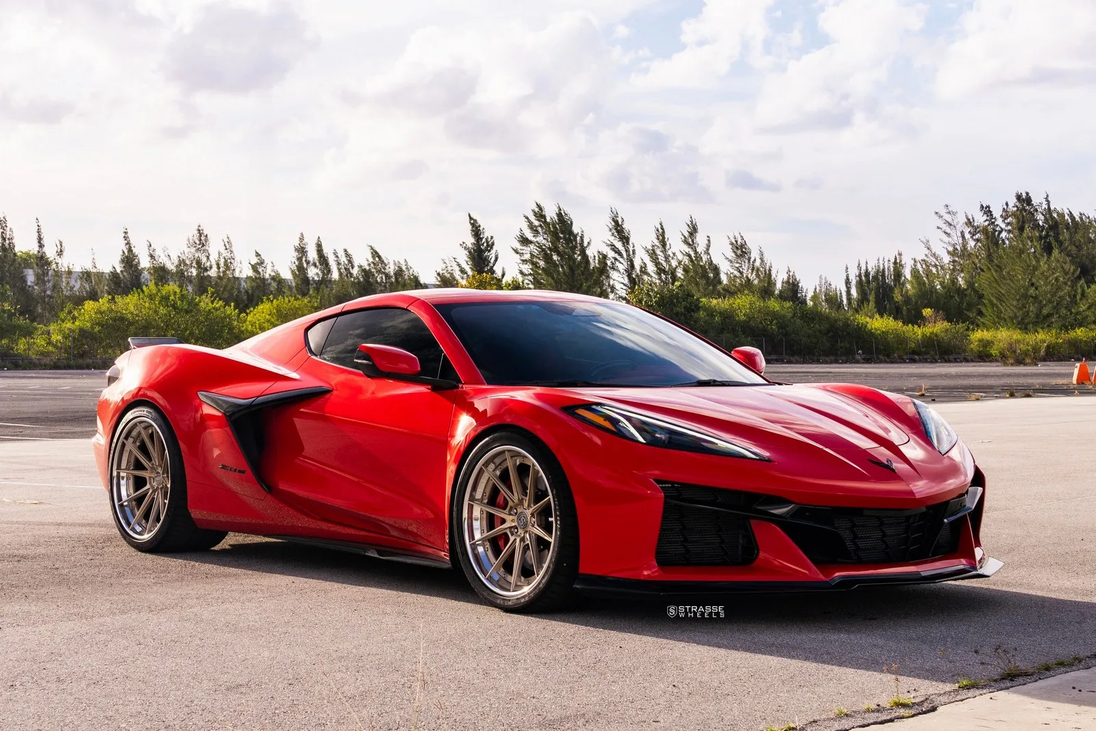 Strasse SV10 Deep Concave FS on Chevrolet Corvette C8, photo 2