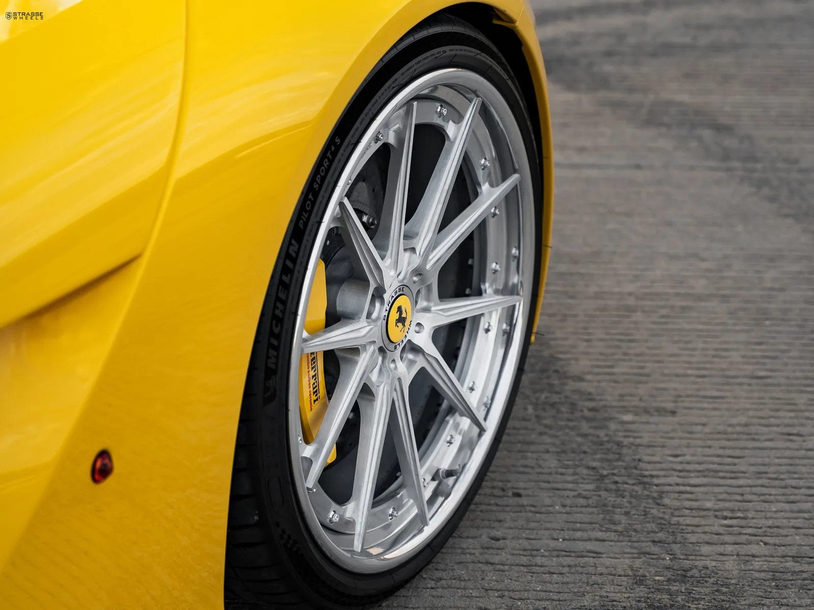 Strasse SV10 Deep Concave FS on Ferrari F12 F152, photo 11