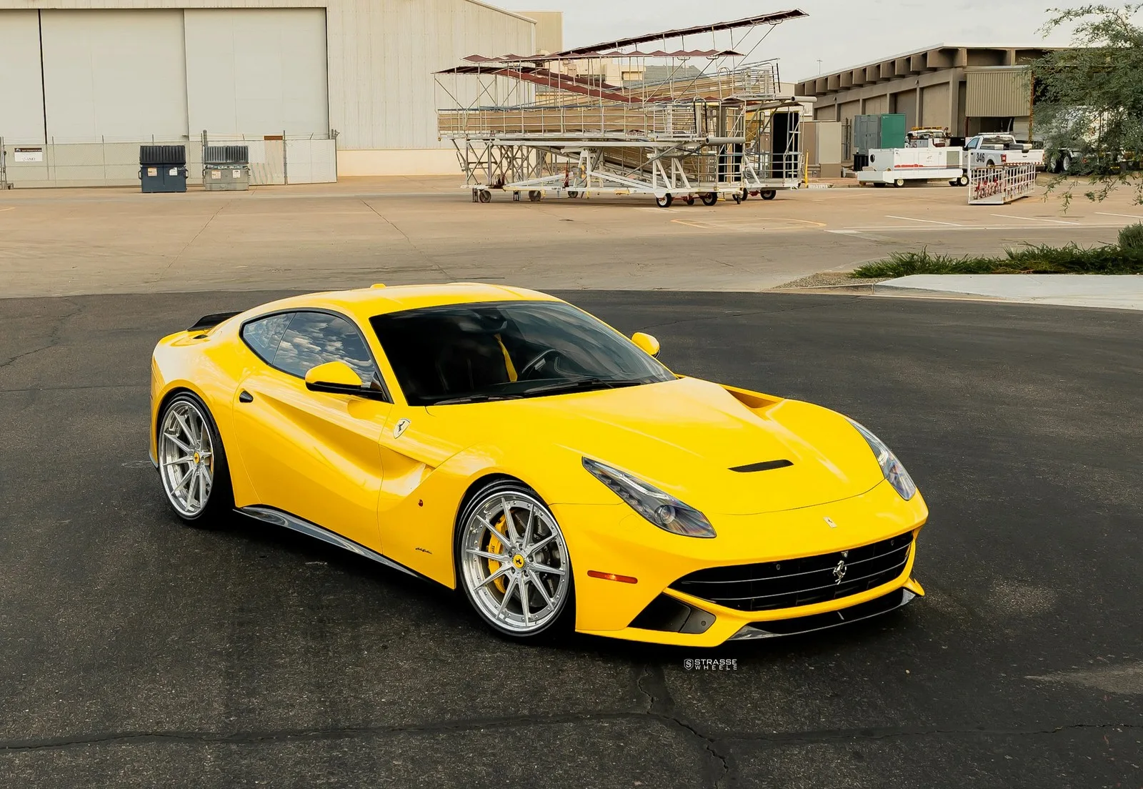 Strasse SV10 Deep Concave FS on Ferrari F12 F152, photo 12