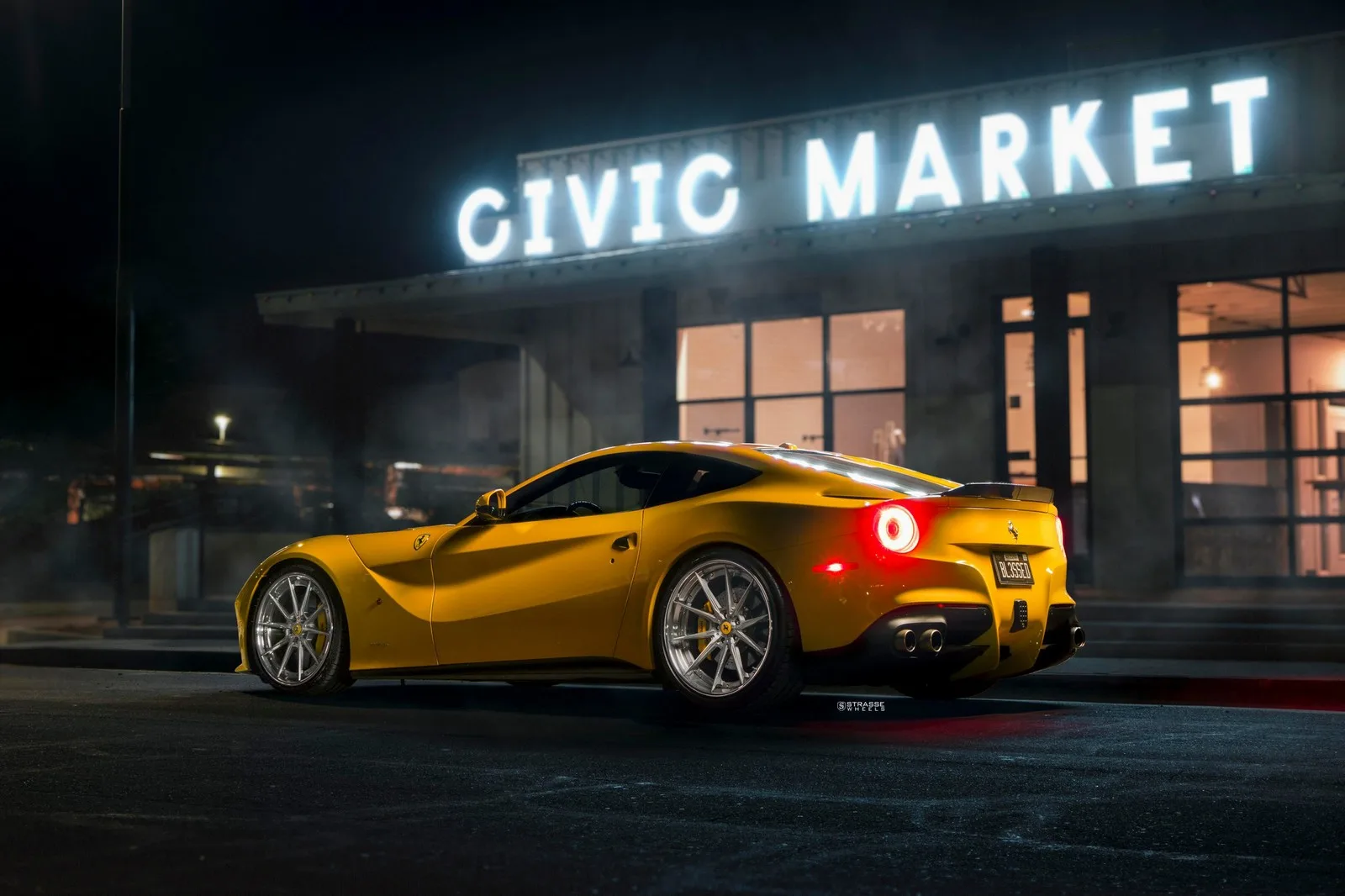 Strasse SV10 Deep Concave FS on Ferrari F12 F152, photo 4