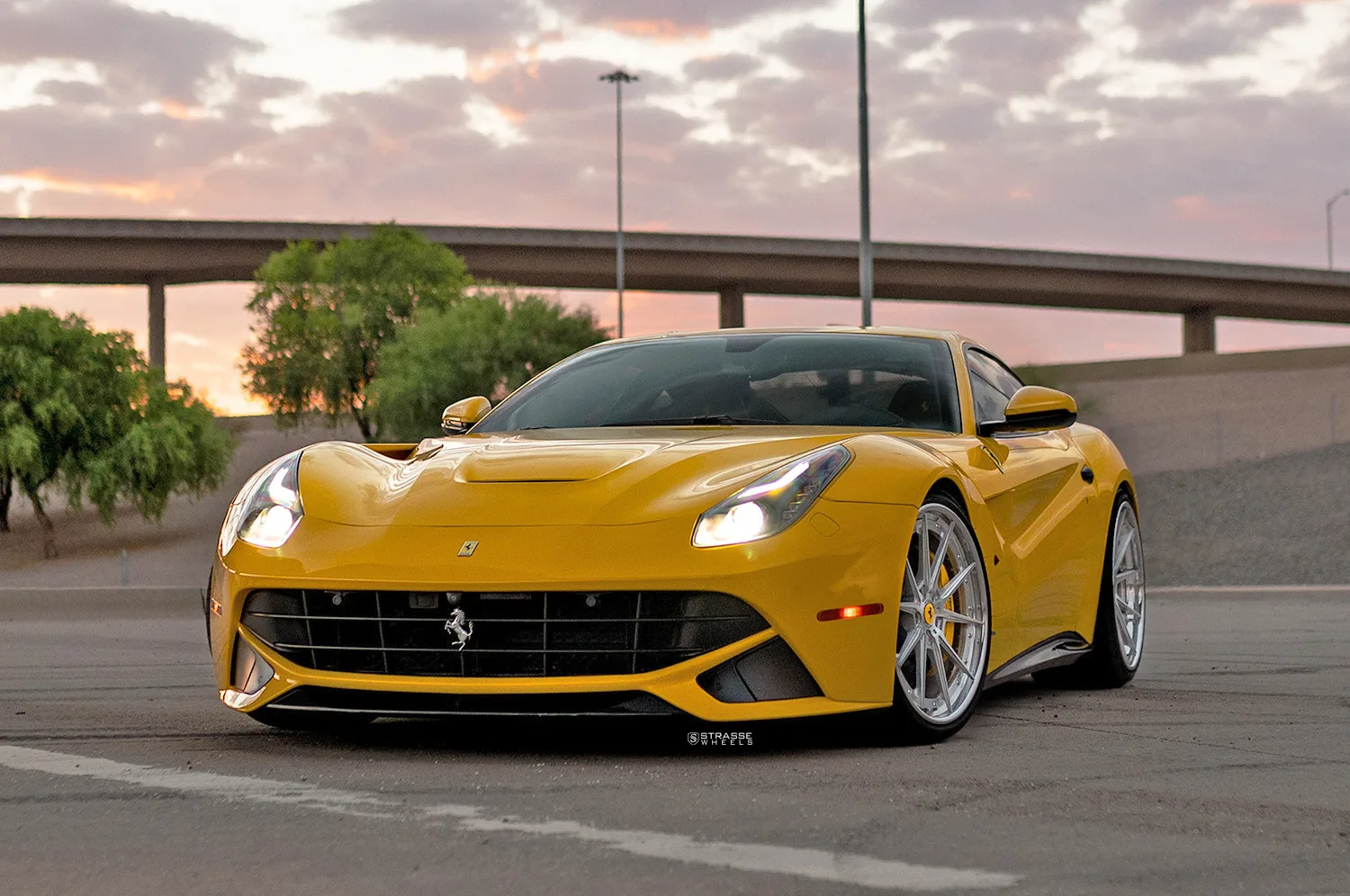 Strasse SV10 Deep Concave FS on Ferrari F12 F152, photo 10