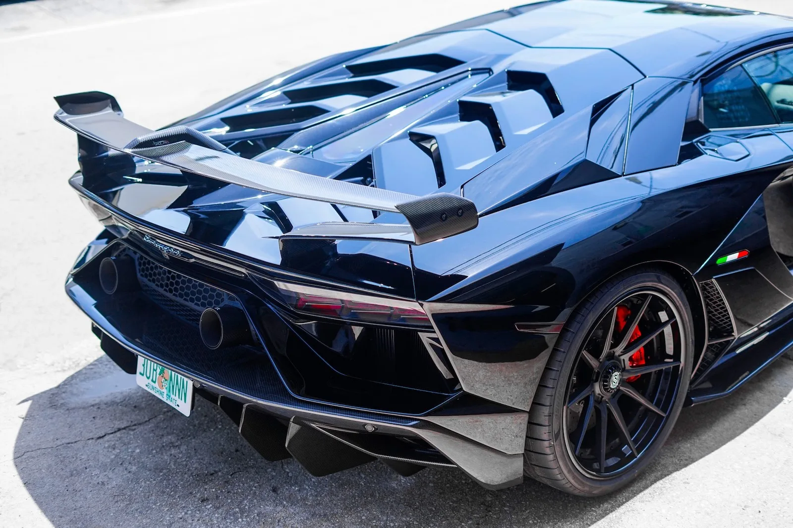 Strasse SV10 Deep Concave FS on Lamborghini Aventador SVJ LP 770-4 (2018-2022), photo 12