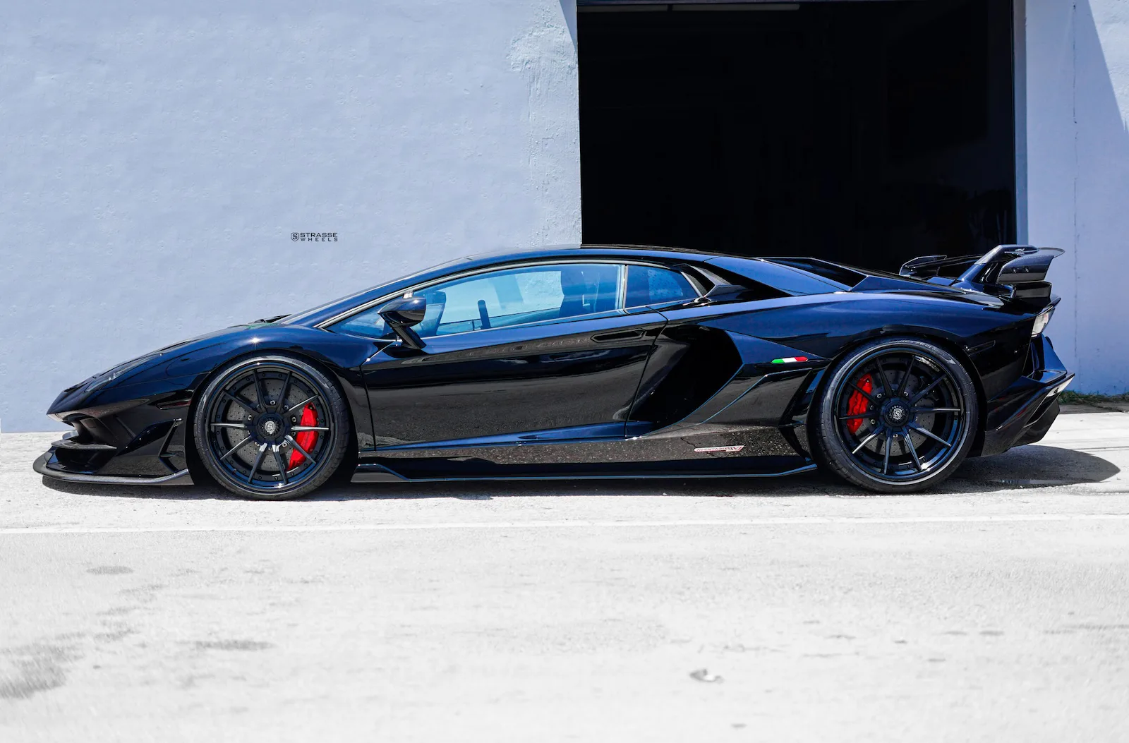 Strasse SV10 Deep Concave FS on Lamborghini Aventador SVJ LP 770-4 (2018-2022), photo 3