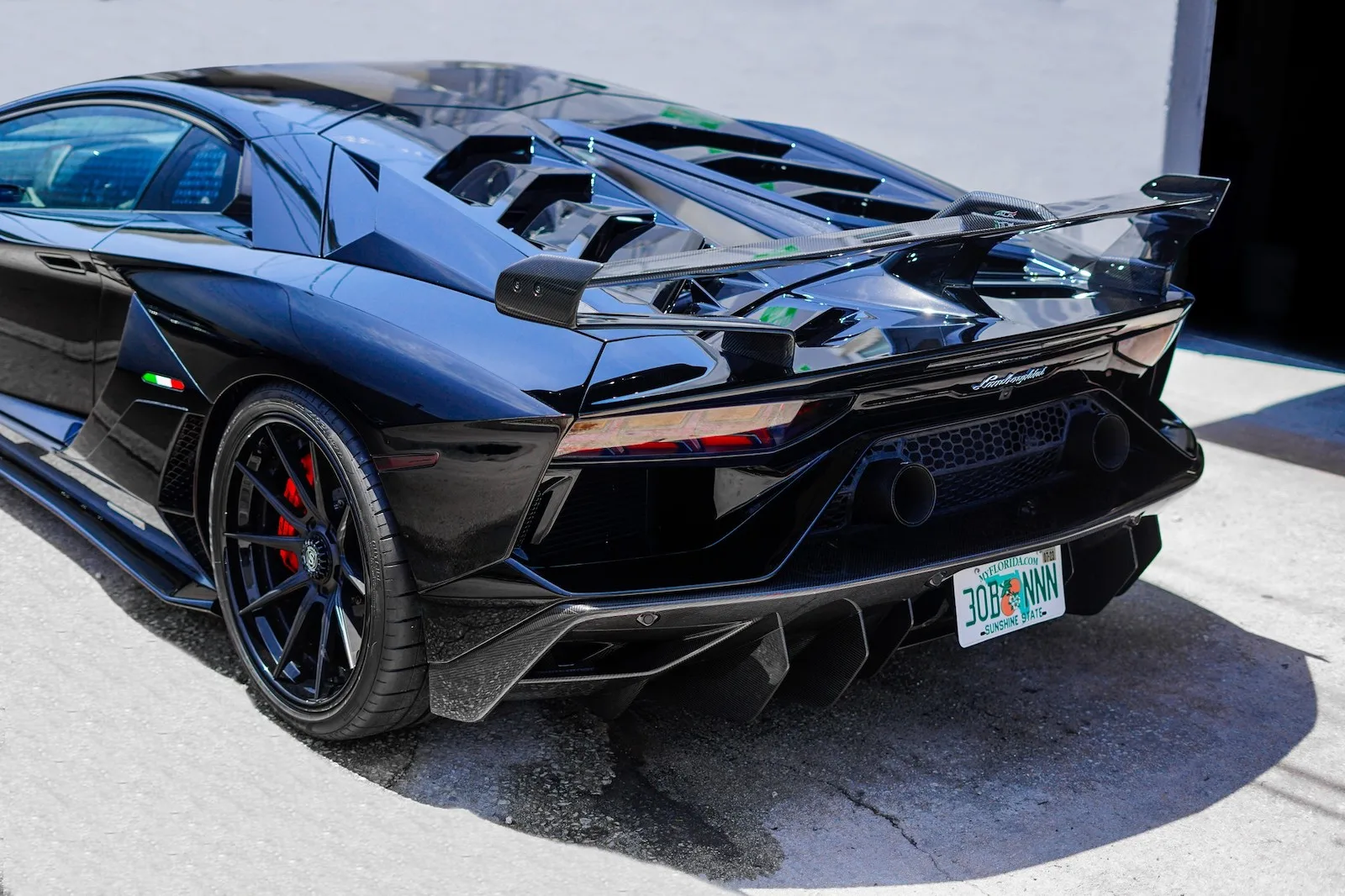 Strasse SV10 Deep Concave FS on Lamborghini Aventador SVJ LP 770-4 (2018-2022), photo 7