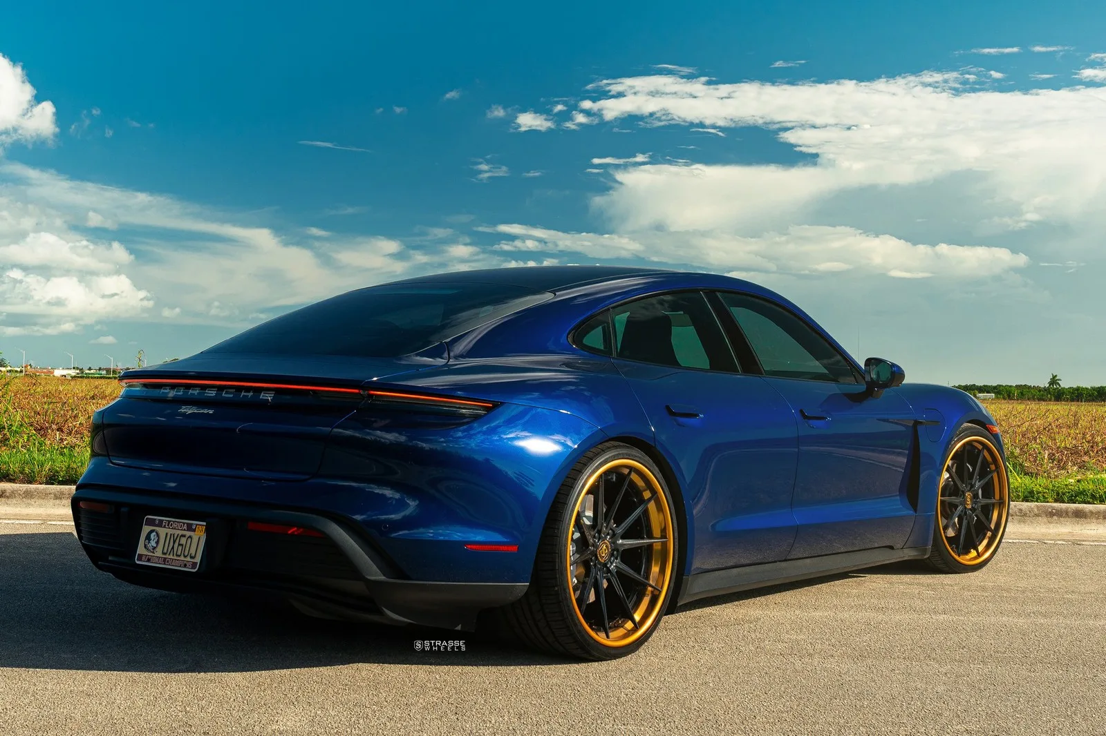 Strasse SV10 Deep Concave FS on Porsche Taycan J1.1, photo 12