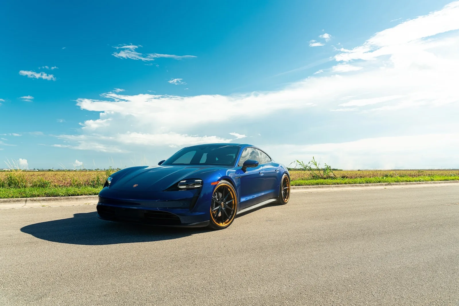 Strasse SV10 Deep Concave FS on Porsche Taycan J1.1, photo 8