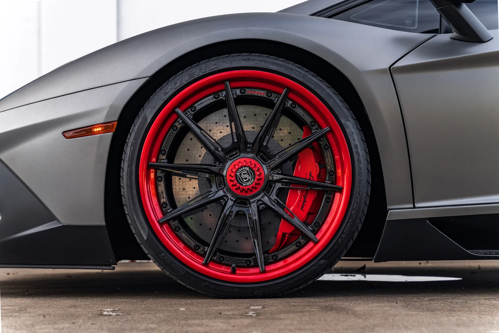 Strasse SV10-RS Deep Concave FS on Lamborghini Aventador First Gen.1, photo 9