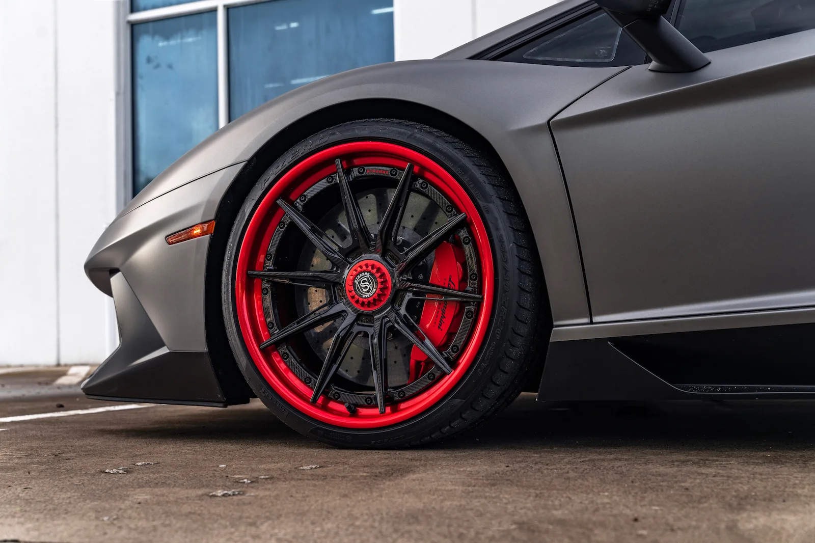 Strasse SV10-RS Deep Concave FS on Lamborghini Aventador First Gen.1, photo 3