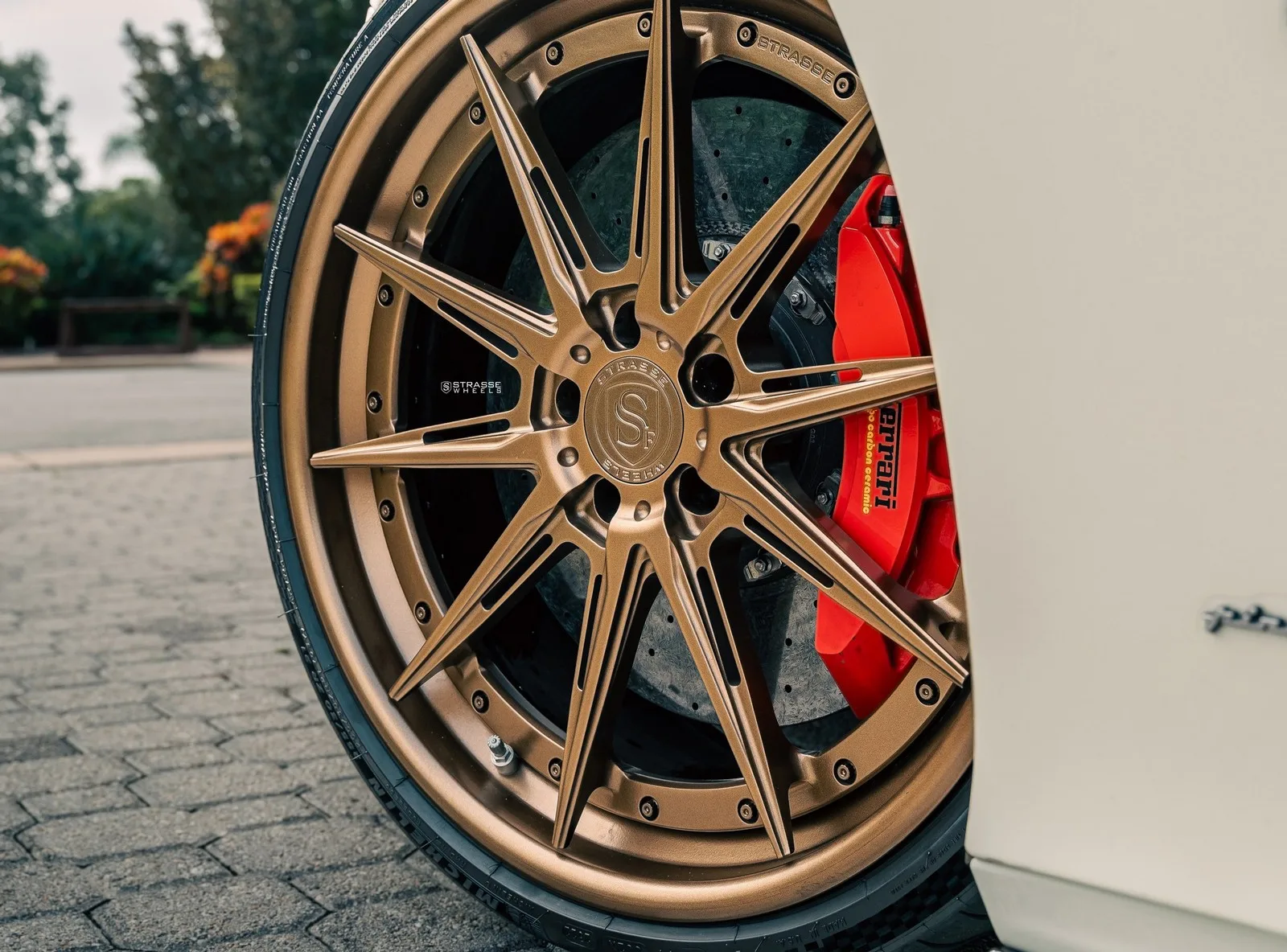 Strasse SV10-RS Deep Concave FS on Ferrari F12 F152, photo 5