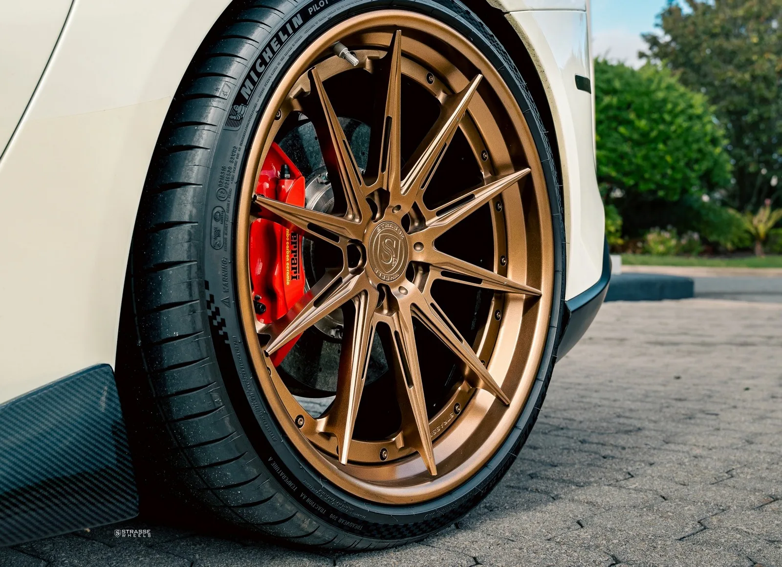 Strasse SV10-RS Deep Concave FS on Ferrari F12 F152, photo 8