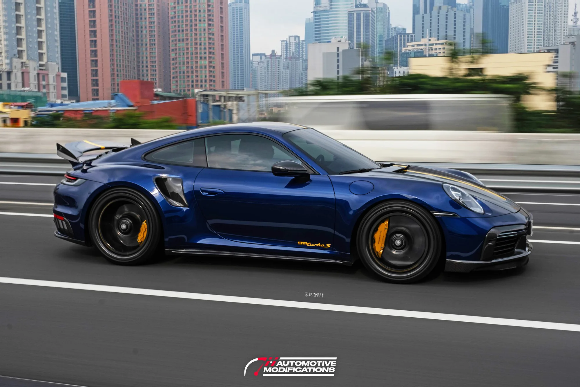 Strasse SV10-RS Ultralight Carbon on Porsche 911 992.1, photo 9
