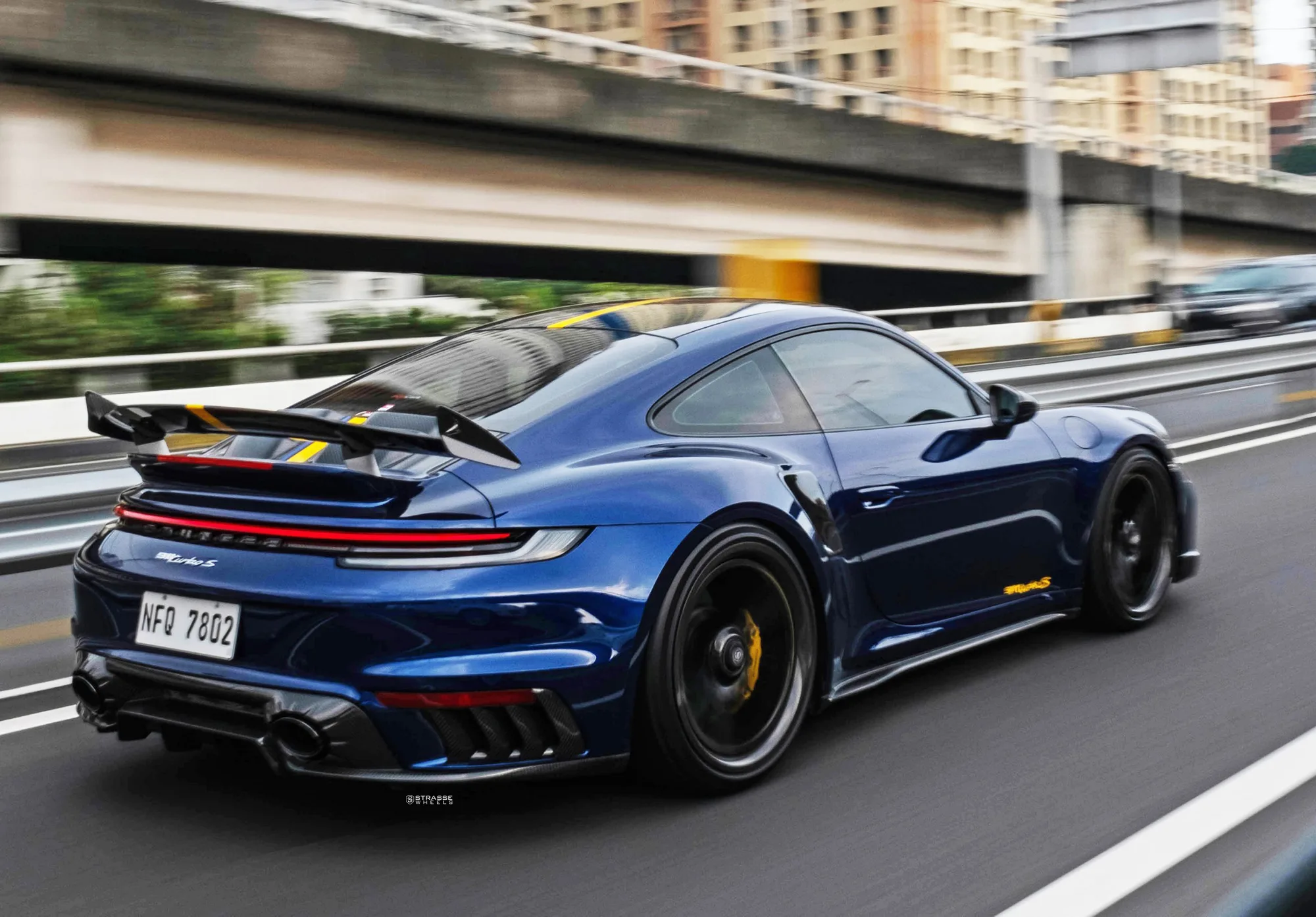 Strasse SV10-RS Ultralight Carbon on Porsche 911 992.1, photo 11