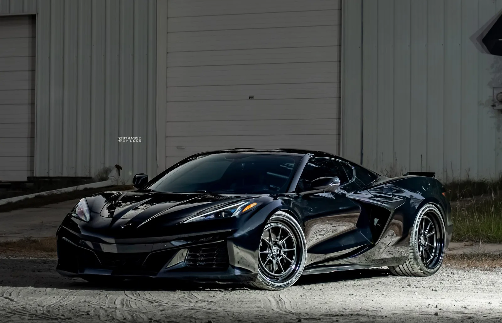 Strasse SV10 Track Series on Chevrolet Corvette C8