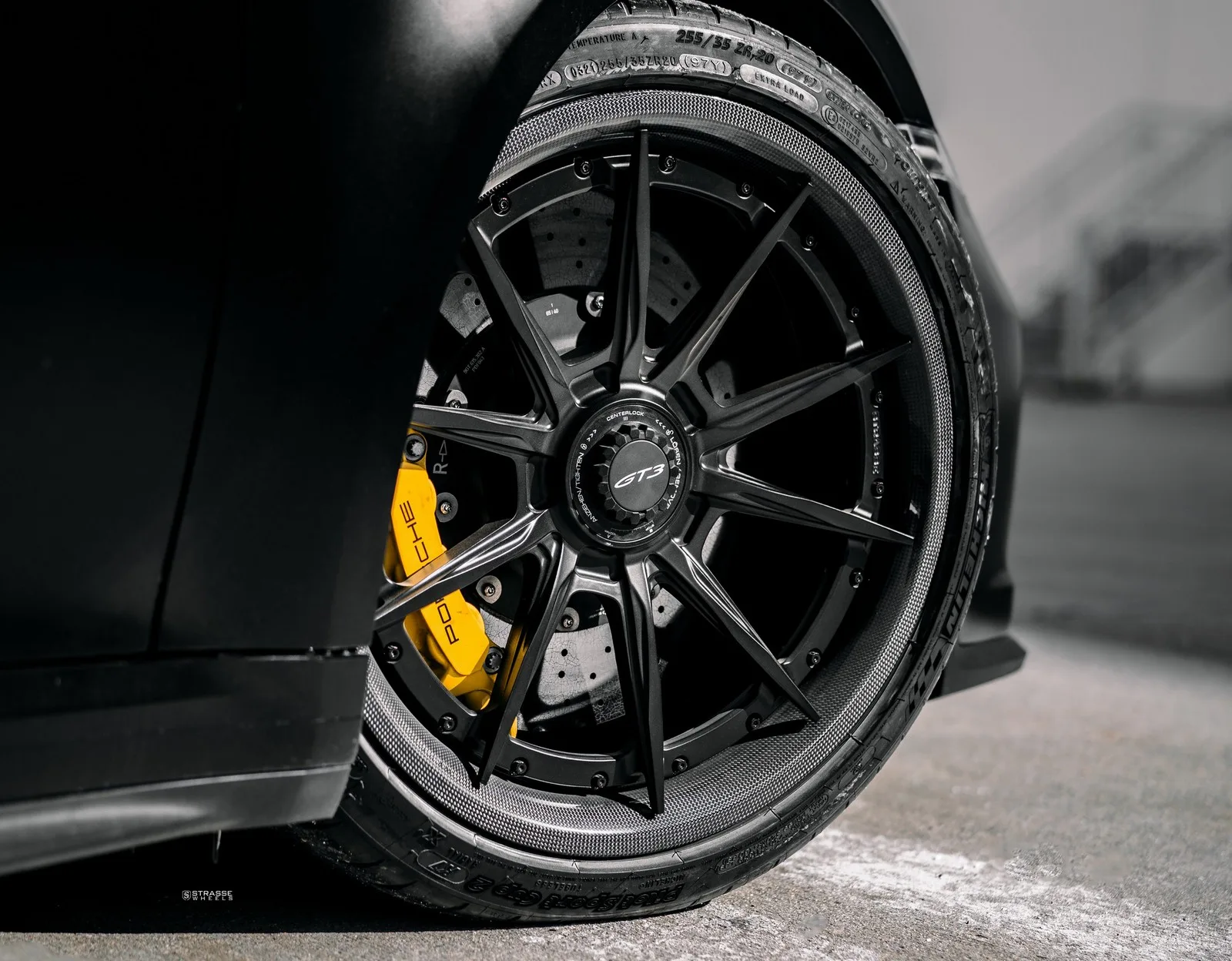 Strasse SV10 Ultralight Carbon on Porsche 911 992.1, photo 4
