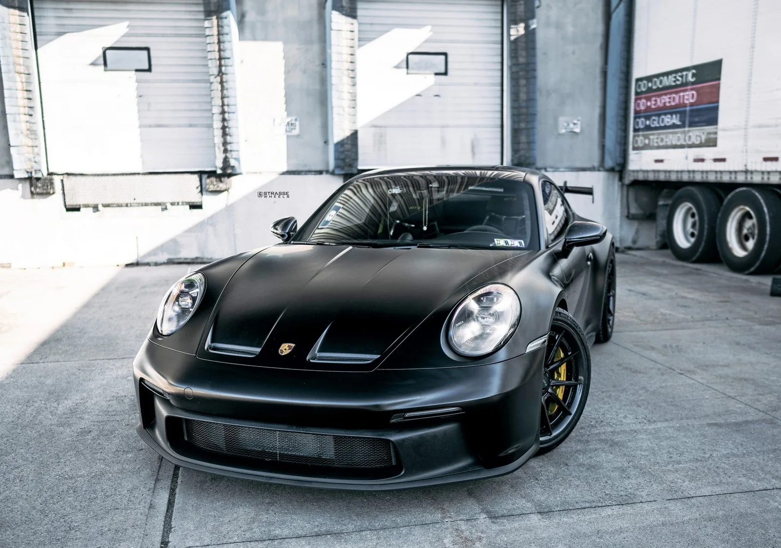Strasse SV10 Ultralight Carbon on Porsche 911 992.1, photo 3