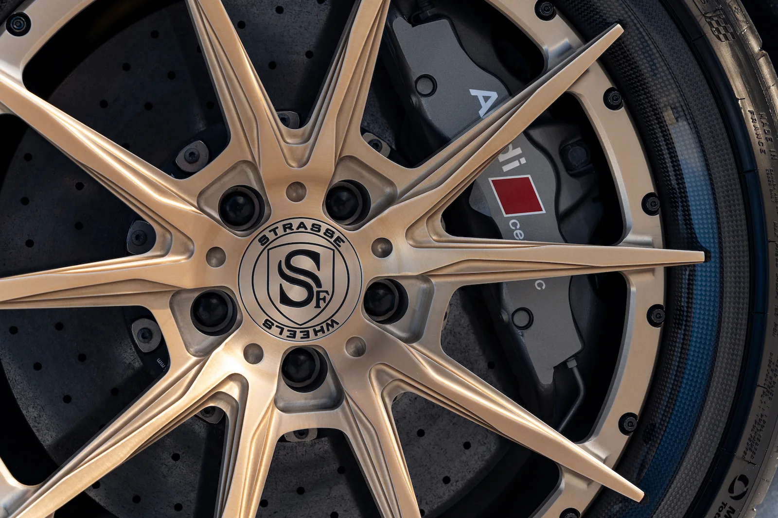Strasse SV10 Ultralight Carbon on Audi R8 Type 4S.1, photo 11