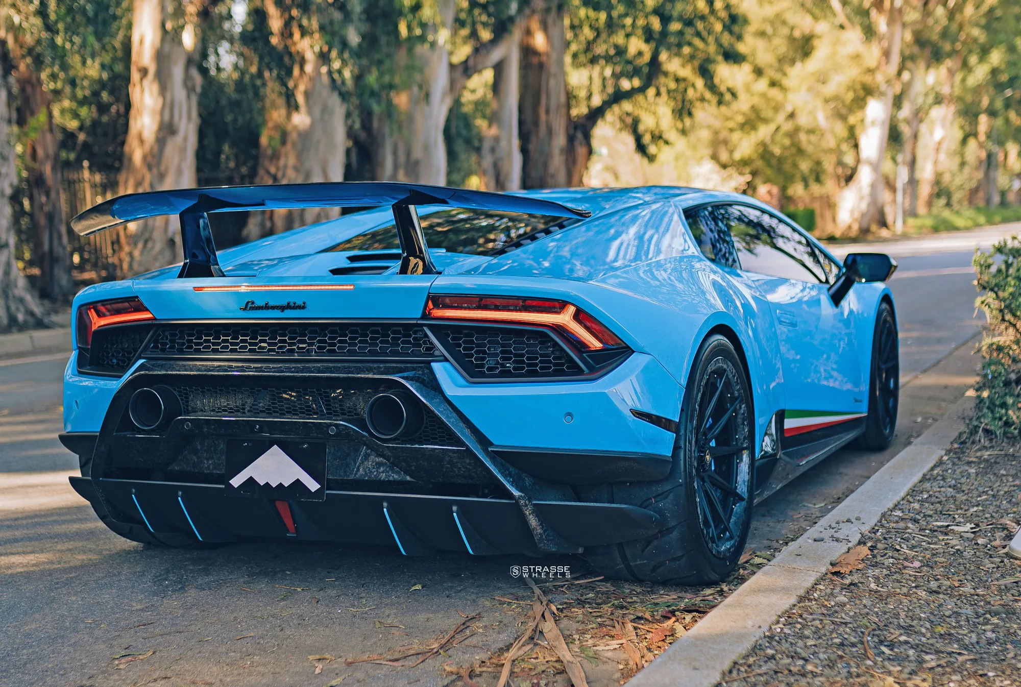 Strasse SV10 Ultralight Carbon on Lamborghini Huracan Performante LP 640-4 (2017-2019), photo 7