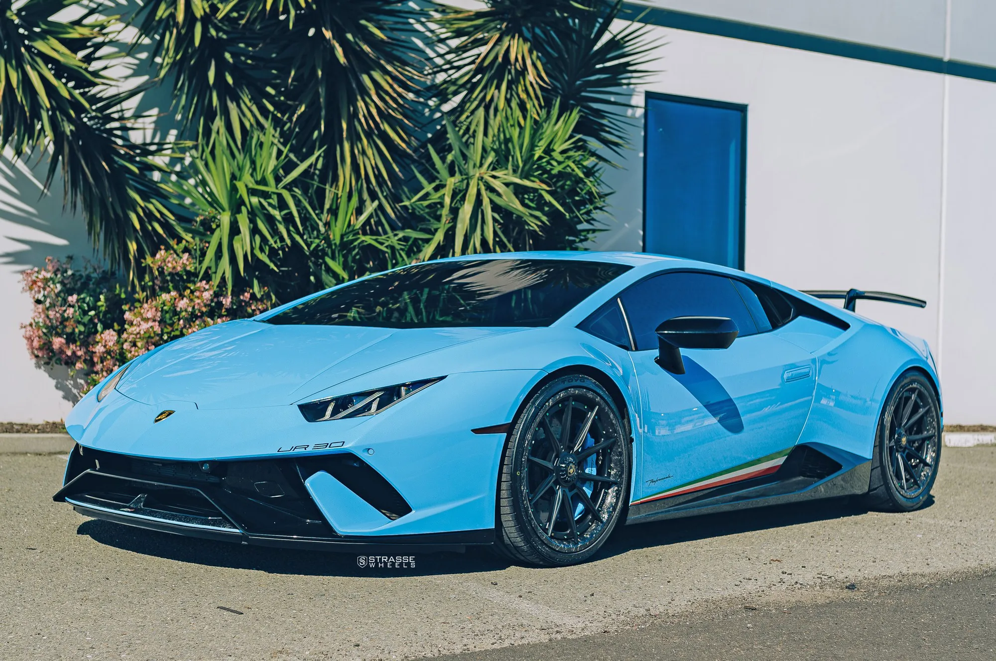 Strasse SV10 Ultralight Carbon on Lamborghini Huracan Performante LP 640-4 (2017-2019), photo 3
