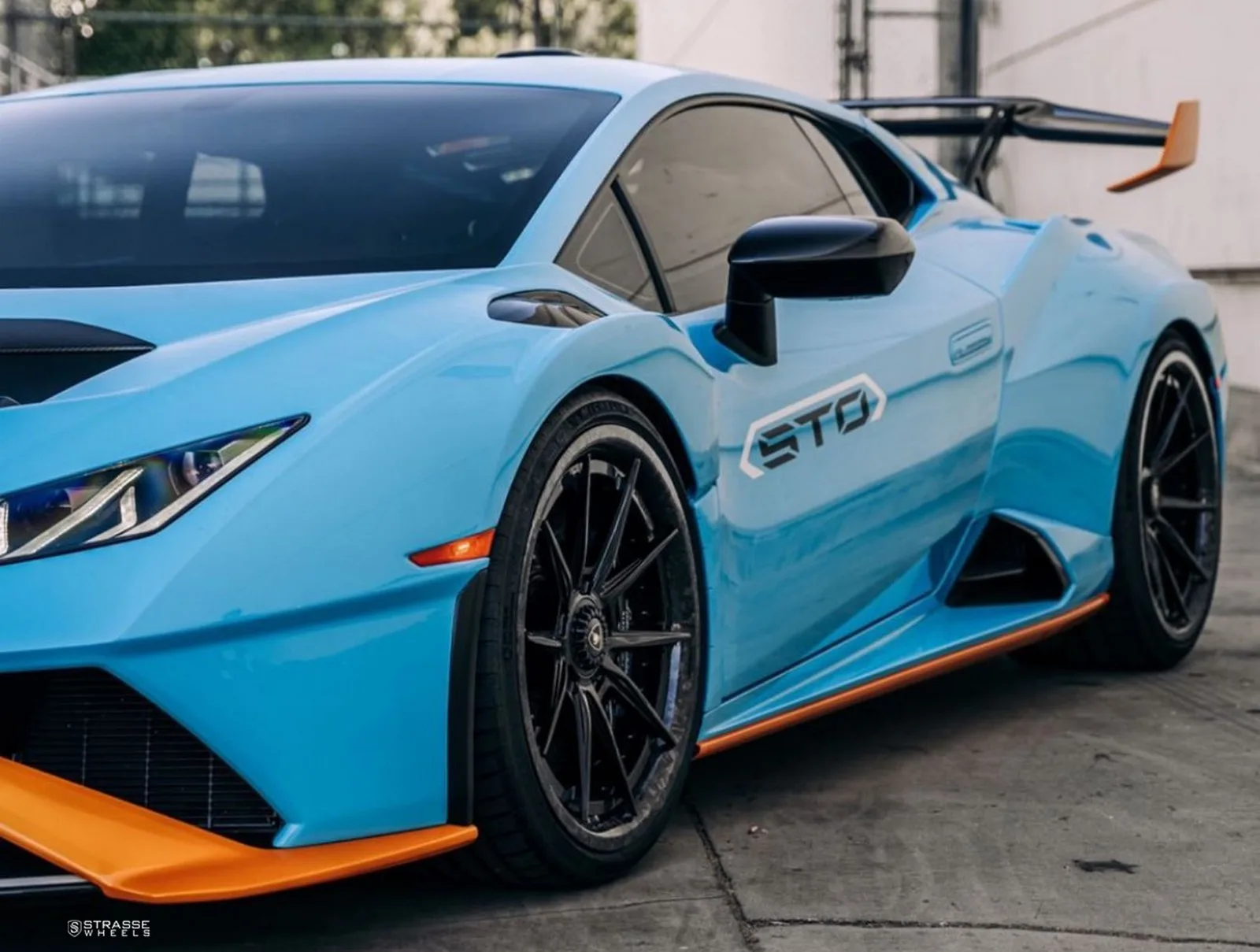 Strasse SV10 Ultralight Forged Carbon on Lamborghini Huracan EVO, photo 3