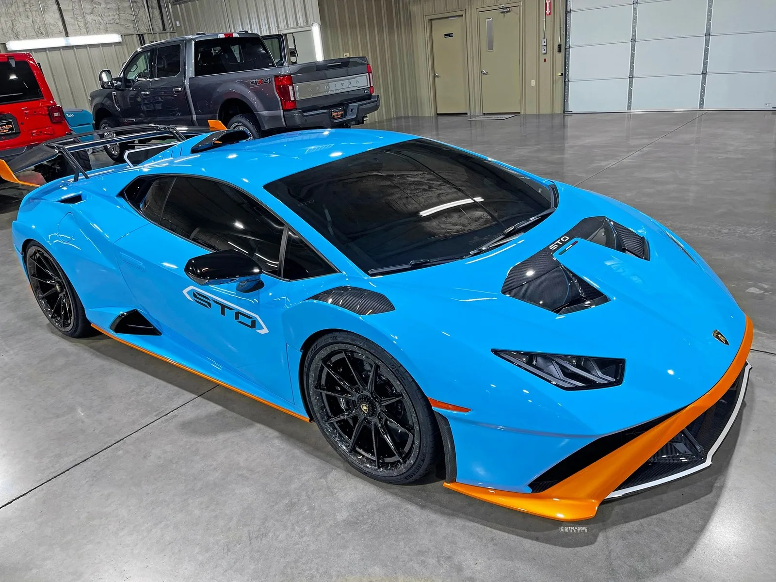 Strasse SV10 Ultralight Forged Carbon on Lamborghini Huracan EVO, photo 5