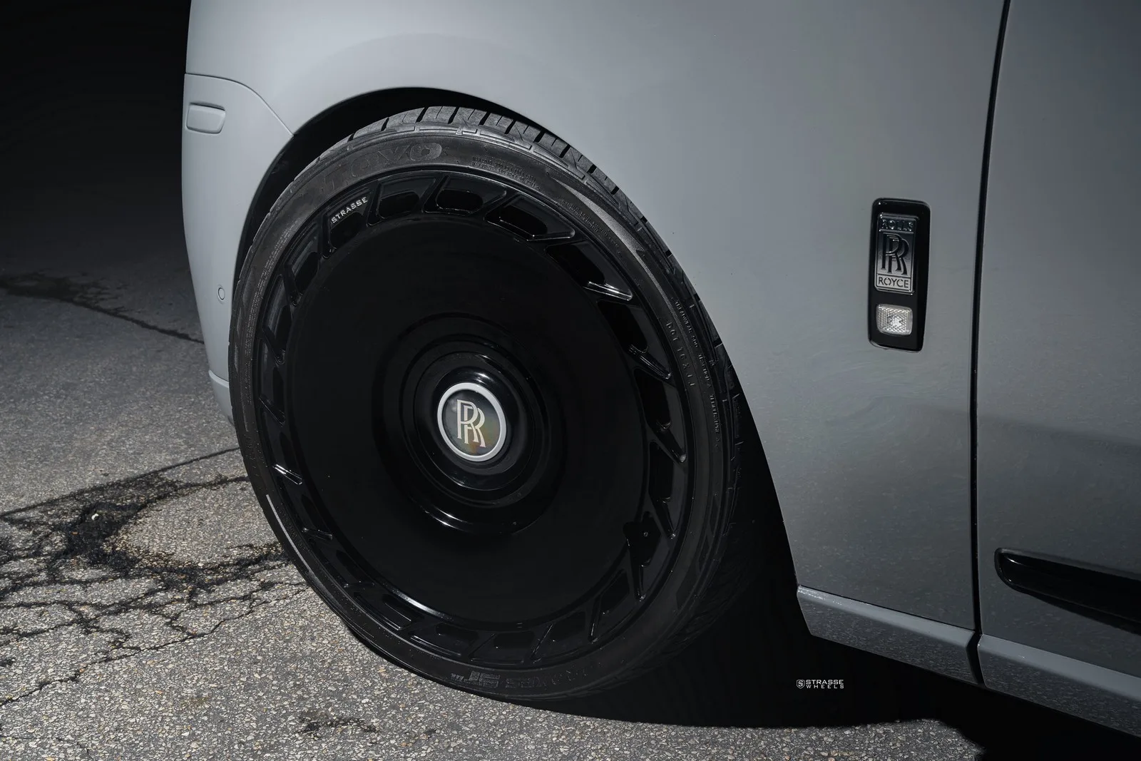 Strasse SV101 Deep Concave Duoblock RR on Rolls-Royce Cullinan.1, photo 5