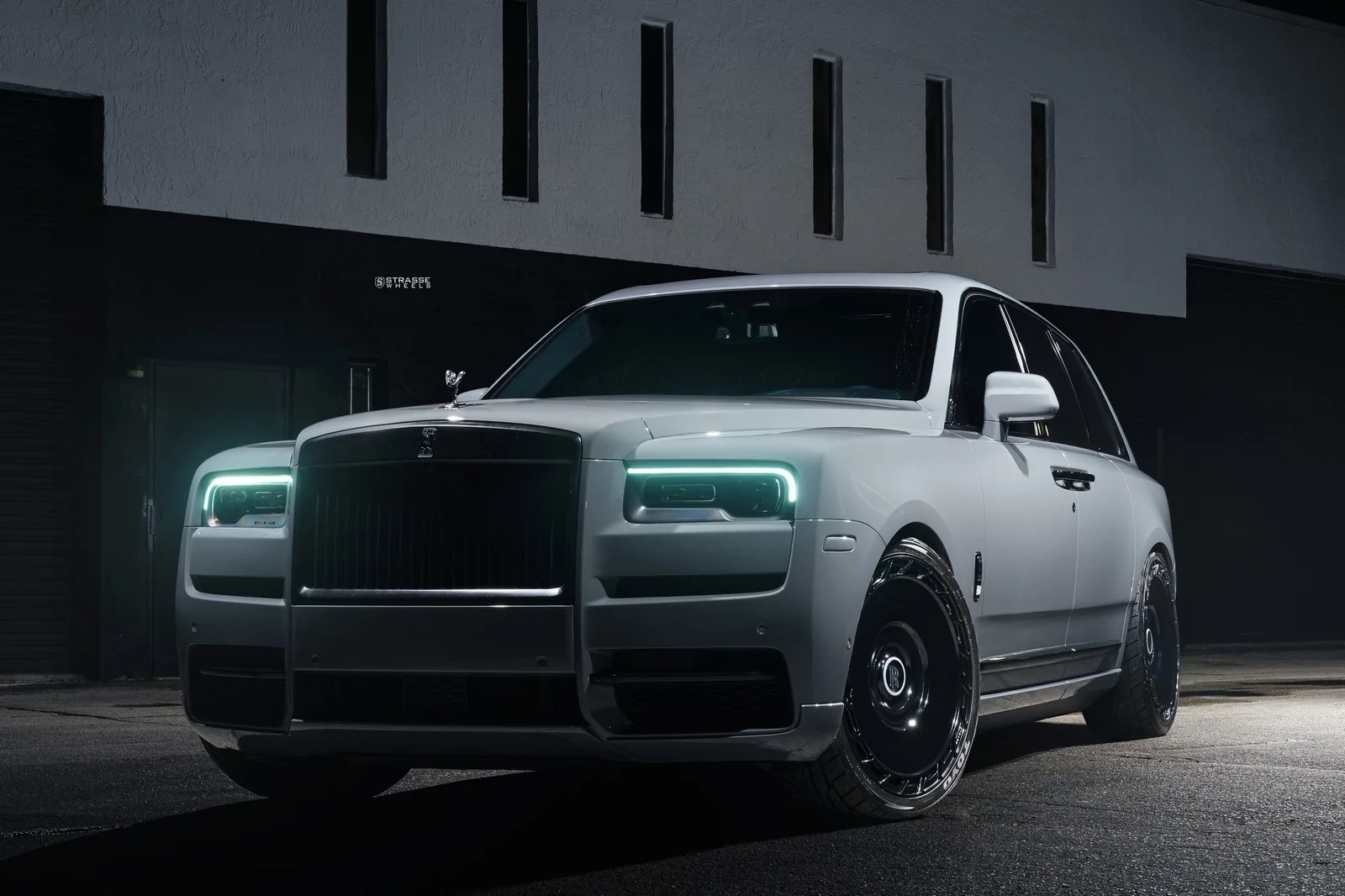 Strasse SV101 Deep Concave Duoblock RR on Rolls-Royce Cullinan.1, photo 2