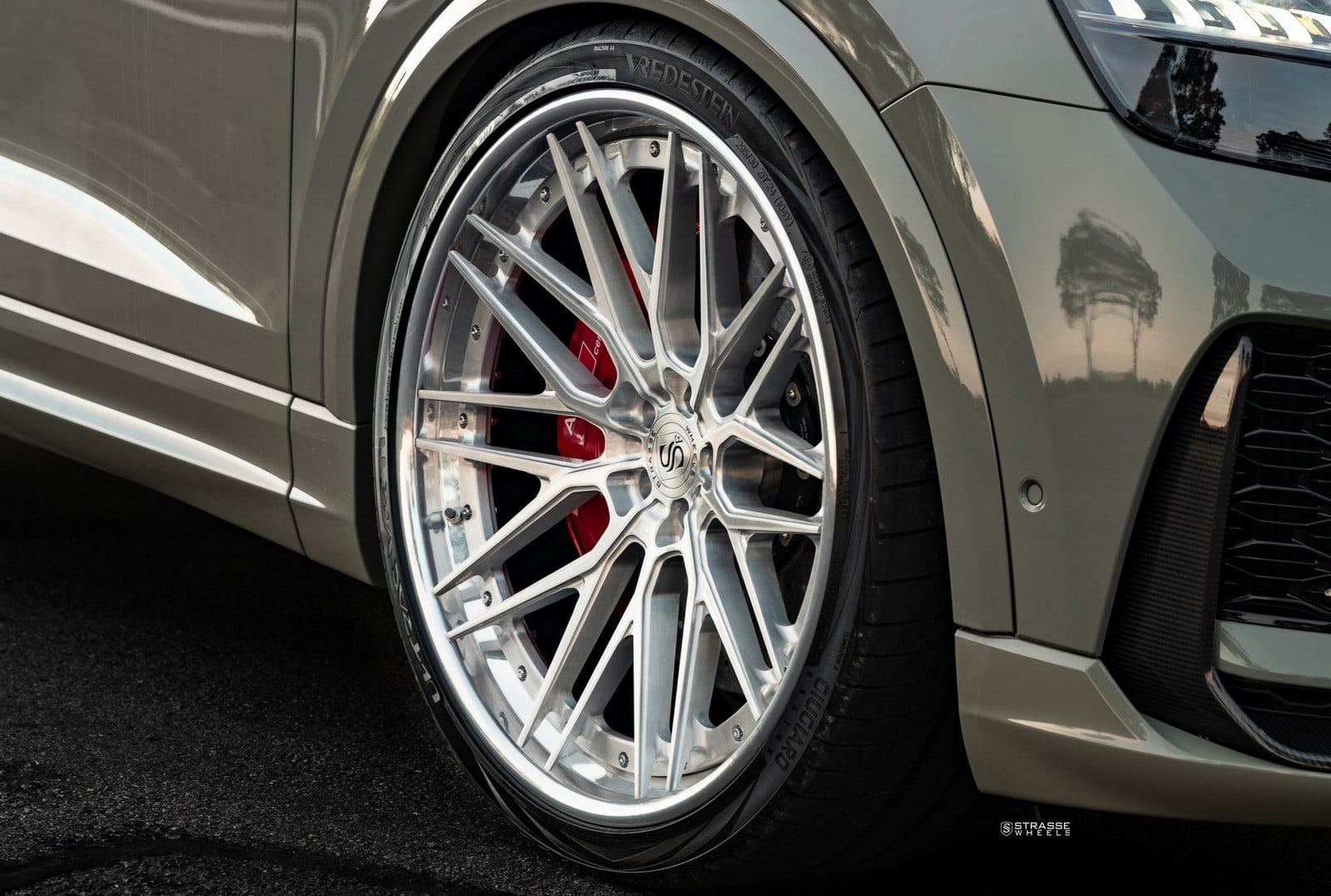 Strasse SV10M Deep Concave FS on Audi Q8 4M.1, photo 4