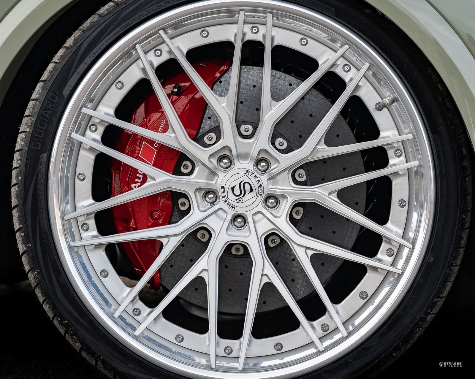 Strasse SV10M Deep Concave FS on Audi Q8 4M.1, photo 5
