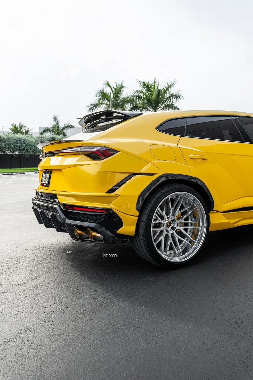 Strasse SV10M Deep Concave FS on Lamborghini Urus S, photo 10