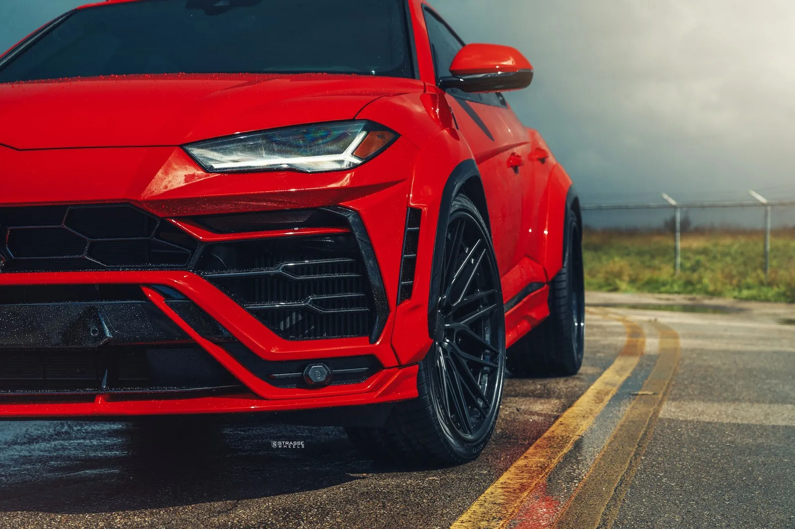 Strasse SV10M Deep Concave FS on Lamborghini Urus (2018), photo 3