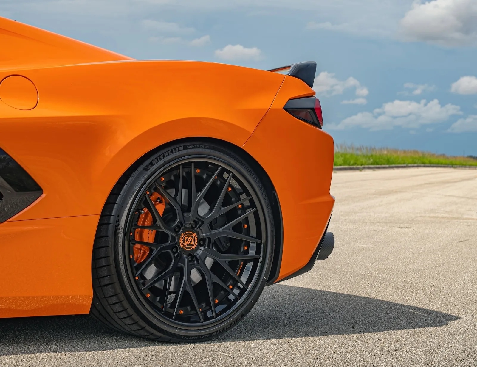 Strasse SV10M Deep Concave FS on Chevrolet Corvette C8, photo 3