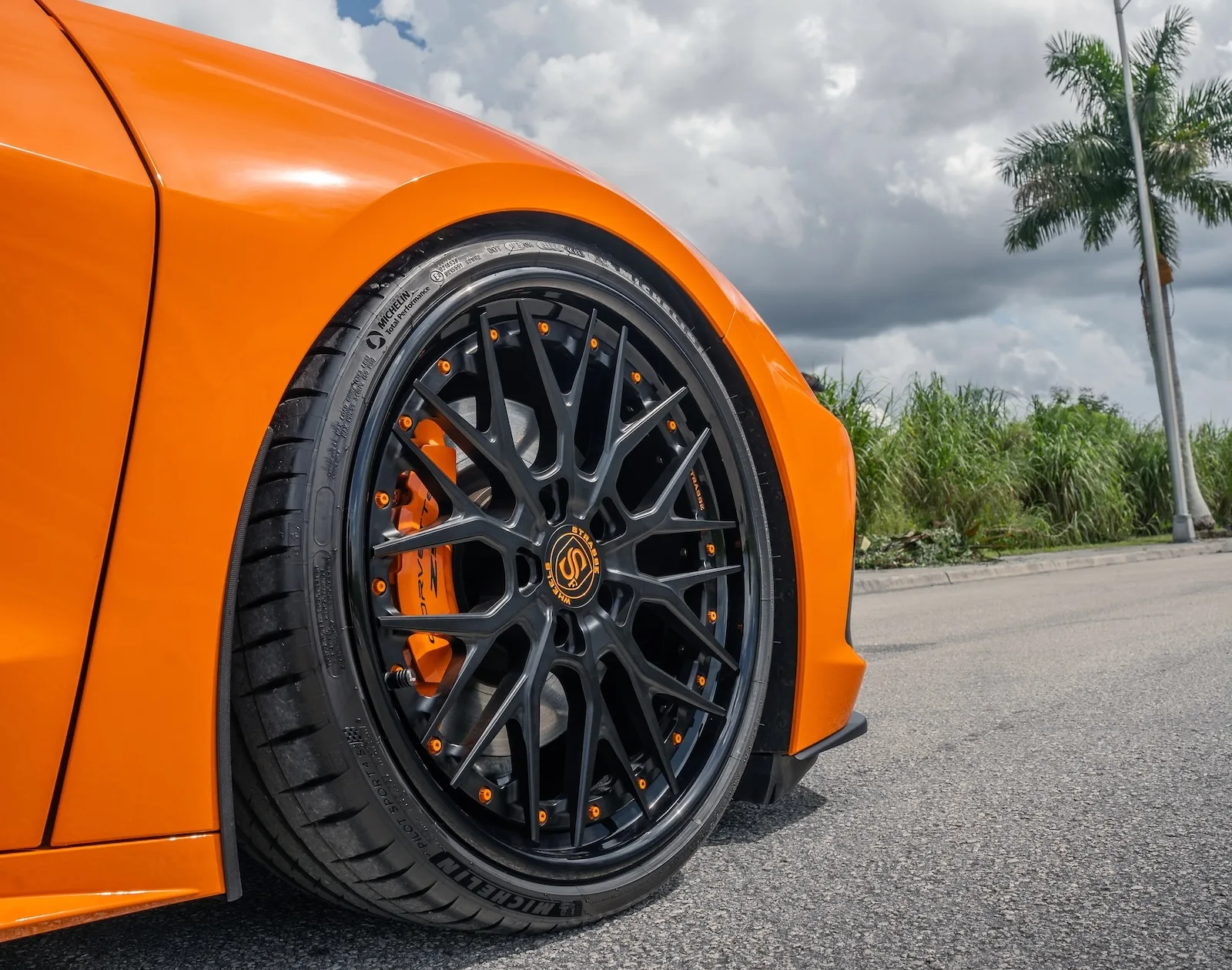 Strasse SV10M Deep Concave FS on Chevrolet Corvette C8, photo 5