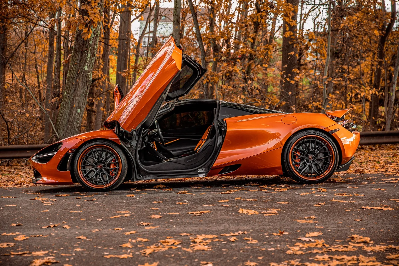 Strasse SV10M Deep Concave FS on McLaren 720S